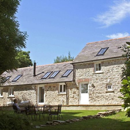 Ewebarn Villa Penffordd Екстериор снимка