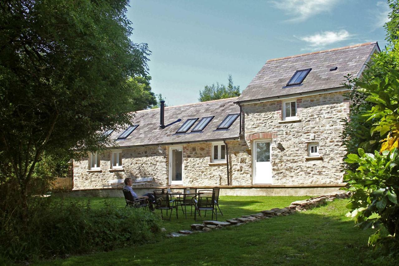 Ewebarn Villa Penffordd Екстериор снимка