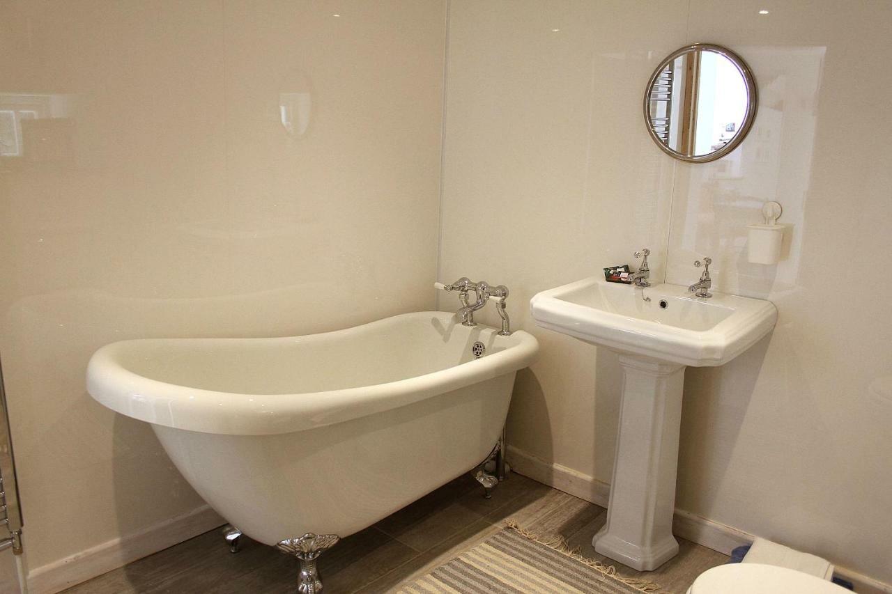 Ewebarn Villa Penffordd Екстериор снимка